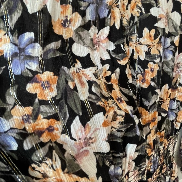 Dynamite Black and Floral Patterned long sleeve romper small - Picture 11 of 14